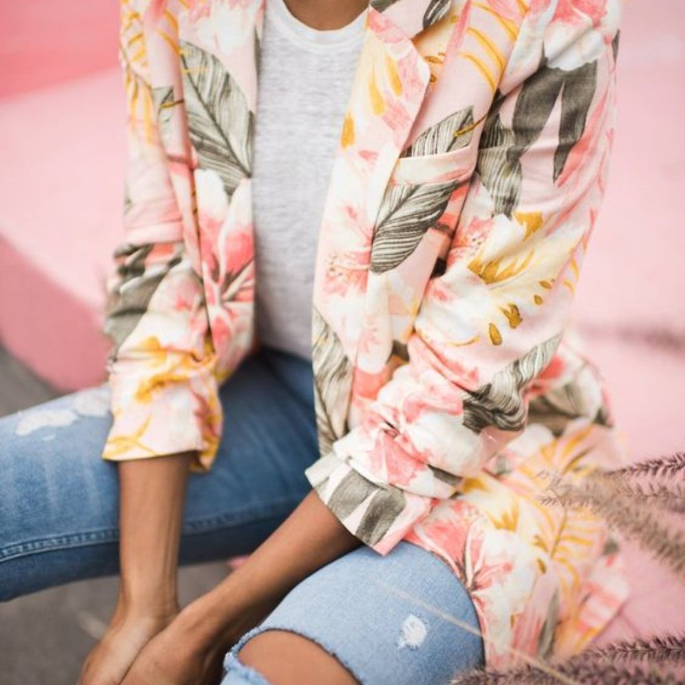 Joie Pink Linen Set - Blazer and shorts